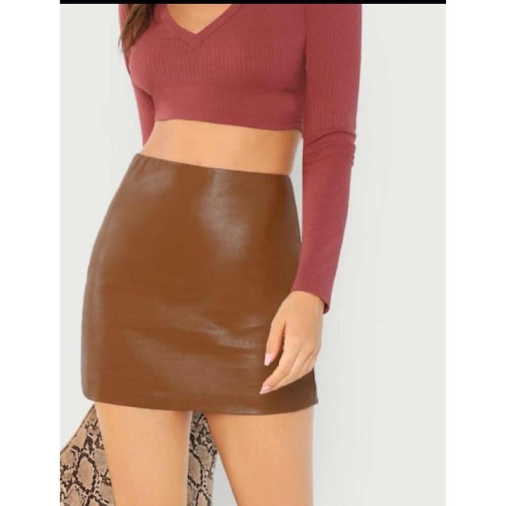 Brown faux leather skirt ✨